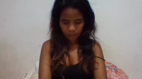 clarissezz online show from April 5, 2026, 3:42 pm