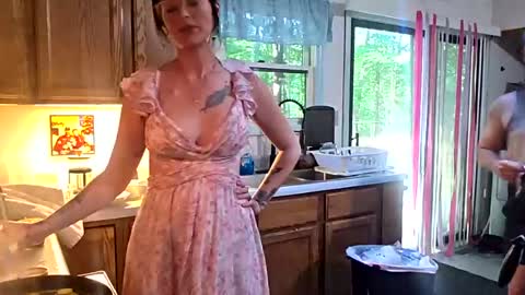 Snapshot of clarnbear chatting on June 20, 2026, 11:40 pm clarnbear online show from June 20, 2026, 11:40 pm