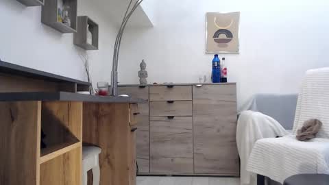 Snapshot of classy_medeeea chatting on January 3, 2025, 5:17 am Deea xxx online show from January 3, 2025, 5:17 am