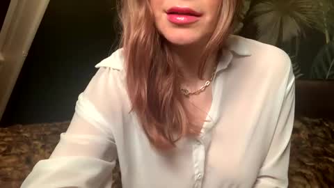 Snapshot of classycatslut chatting on January 4, 2025, 2:56 pm classycatslut online show from January 4, 2025, 2:56 pm