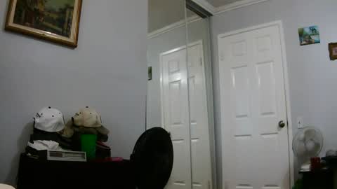 Claudia online show from February 13, 2025, 5:54 pm