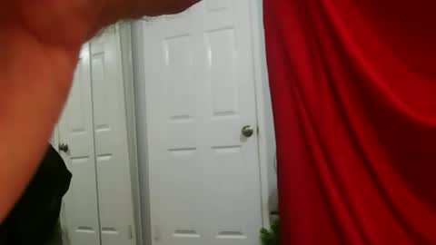 Claudia online show from November 22, 2025, 4:06 pm