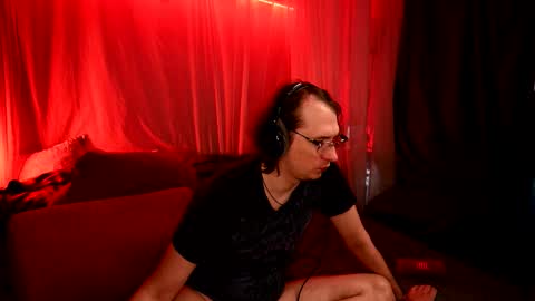 Snapshot of claudia_and_elon chatting on October 24, 2025, 6:21 am Claudia Cyberfox and Elon online show from October 24, 2025, 6:21 am