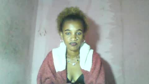 claudianne online show from June 15, 2026, 7:05 pm