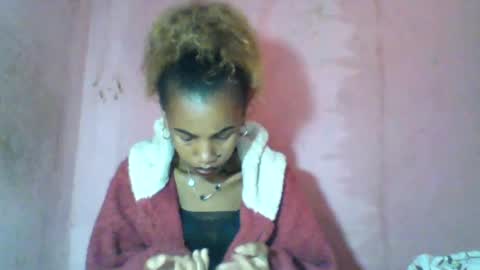 claudianne online show from June 19, 2026, 4:50 am