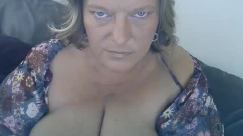 ClaudineDDD online show from December 22, 2024, 10:47 pm