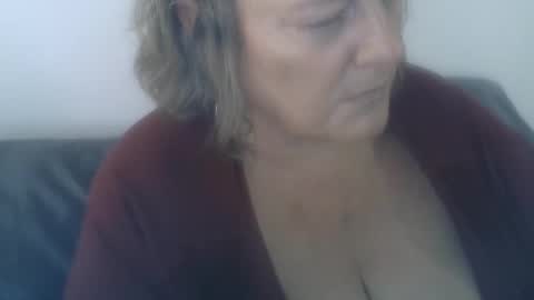 ClaudineDDD online show from January 2, 2025, 10:44 pm