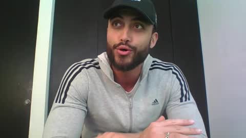 Clay online show from May 2, 2026, 7:52 pm