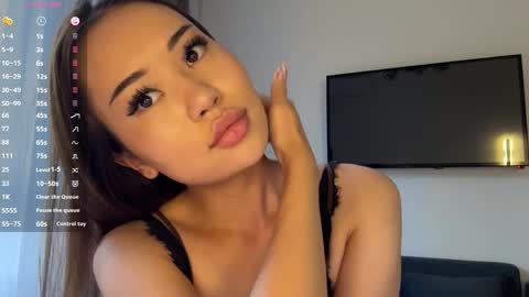 Snapshot of clemenciakempa chatting on May 30, 2026, 1:19 pm Lili online show from May 30, 2026, 1:19 pm