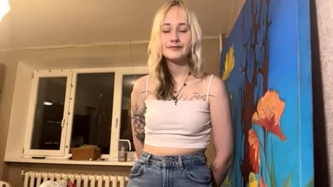 Snapshot of clementinehollner chatting on October 8, 2025, 5:54 pm Jenny online show from October 8, 2025, 5:54 pm