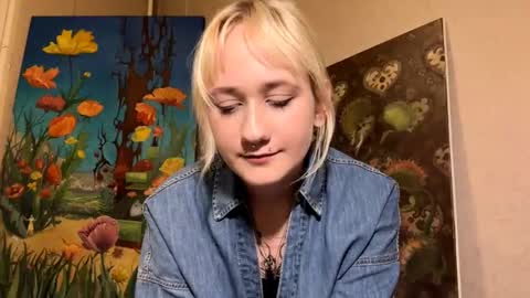 Snapshot of clementinehollner chatting on October 11, 2025, 6:28 pm Jenny online show from October 11, 2025, 6:28 pm