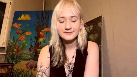 Snapshot of clementinehollner chatting on October 15, 2025, 5:46 pm Jenny online show from October 15, 2025, 5:46 pm