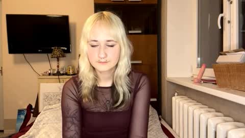 Snapshot of clementinehollner chatting on November 1, 2025, 6:32 pm Jenny online show from November 1, 2025, 6:32 pm