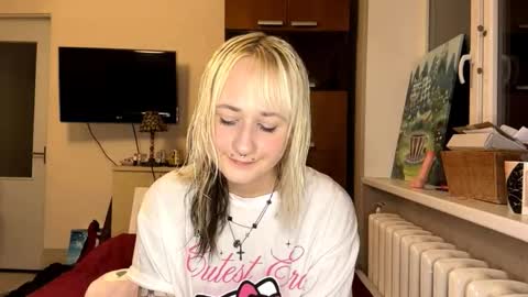 Snapshot of clementinehollner chatting on November 2, 2025, 6:54 pm Jenny online show from November 2, 2025, 6:54 pm