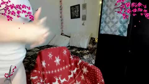 cleo_christmas online show from May 12, 2026, 11:57 pm
