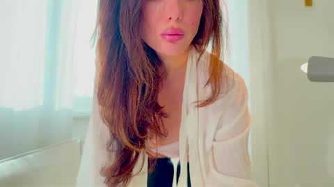 cleopatra_sinns online show from January 17, 2026, 1:49 pm