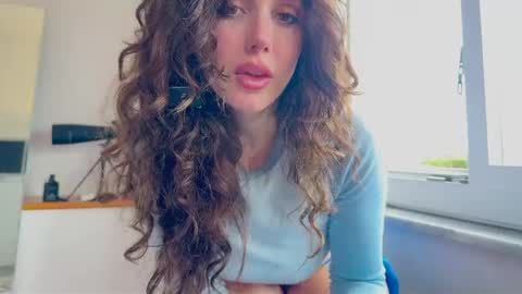 Snapshot of cleopatra_sinns chatting on May 13, 2026, 9:28 am cleopatra_sinns online show from May 13, 2026, 9:28 am