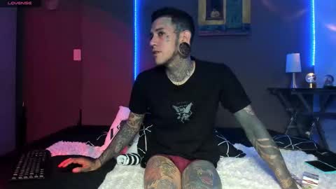 cleo y maikol online show from March 19, 2026, 12:47 am