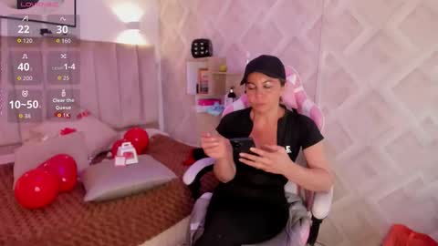 clhoe_johnson_ online show from February 14, 2026, 12:24 pm