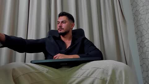 ClintMasterss online show from September 29, 2025, 5:01 am