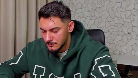 ClintMasterss online show from November 6, 2025, 6:36 am