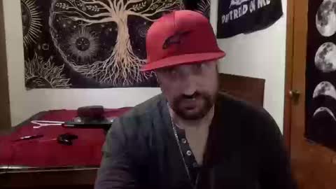 Snapshot of clintwood12 chatting on October 17, 2025, 1:35 pm chad online show from October 17, 2025, 1:35 pm