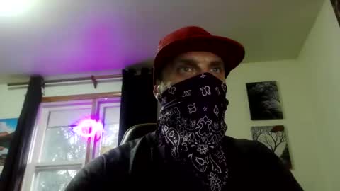 Snapshot of clintwood12 chatting on November 3, 2025, 10:10 pm chad online show from November 3, 2025, 10:10 pm