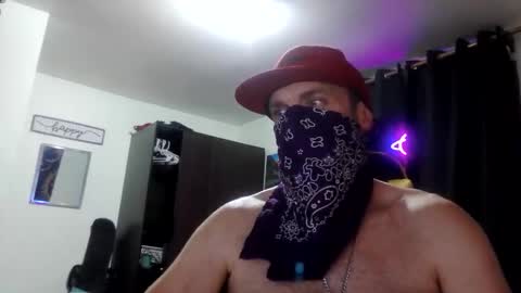 Snapshot of clintwood12 chatting on November 5, 2025, 6:52 pm chad online show from November 5, 2025, 6:52 pm