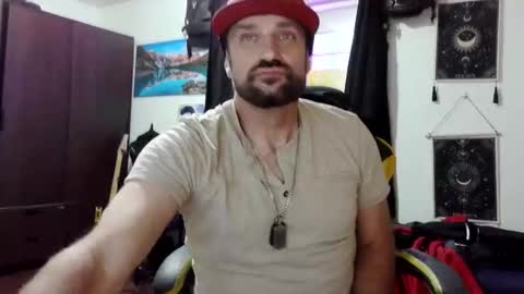 Snapshot of clintwood12 chatting on November 15, 2025, 9:32 pm chad online show from November 15, 2025, 9:32 pm