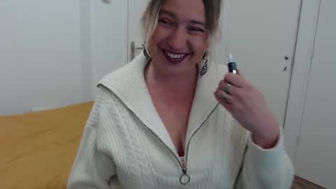 Syl  online show from November 10, 2025, 8:57 am