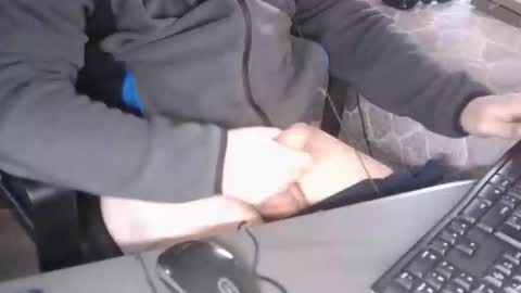 clluch95 online show from November 4, 2025, 3:00 pm