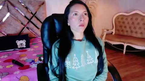 Cloe online show from August 3, 2026, 5:06 pm