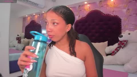 Cloe 555 online show from October 28, 2025, 10:12 pm