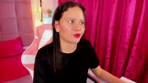 cloe_cutte_ online show from July 31, 2026, 8:52 pm