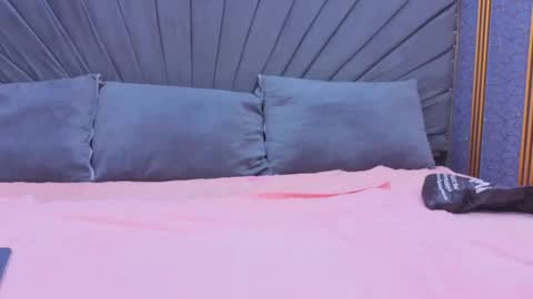 Cloe online show from May 8, 2026, 2:22 pm