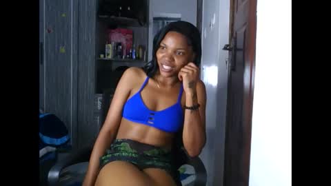 Snapshot of cloe_mae chatting on September 18, 2025, 9:55 am Cloe online show from September 18, 2025, 9:55 am