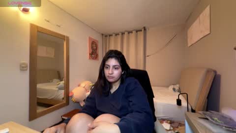 Snapshot of cloe_small08 chatting on February 23, 2026, 4:32 am cloe small online show from February 23, 2026, 4:32 am