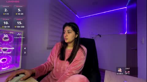 Snapshot of cloe_small08 chatting on March 27, 2026, 8:26 am cloe small online show from March 27, 2026, 8:26 am