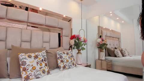 Cloe online show from February 4, 2026, 3:40 pm