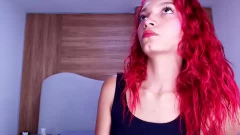 Snapshot of cloe_stanfort chatting on July 7, 2026, 7:18 pm Cloe Stanfort online show from July 7, 2026, 7:18 pm