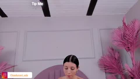 cloedurant online show from November 17, 2025, 7:52 pm