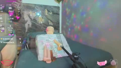 Snapshot of cloee_rabbyt chatting on February 11, 2025, 2:35 pm CLOE online show from February 11, 2025, 2:35 pm