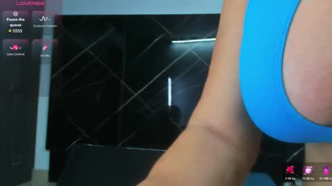 Snapshot of cloee_rabbyt chatting on September 19, 2025, 12:06 pm CLOE online show from September 19, 2025, 12:06 pm