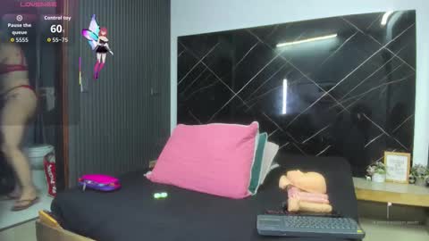 Snapshot of cloee_rabbyt chatting on October 7, 2025, 10:56 am CLOE online show from October 7, 2025, 10:56 am