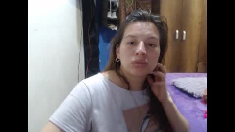 cloepregnant25 online show from March 30, 2026, 12:55 am