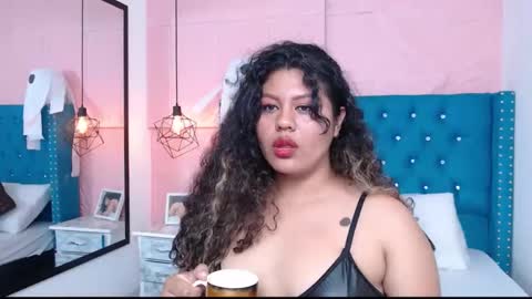 Cloe Stron online show from October 8, 2025, 4:15 pm