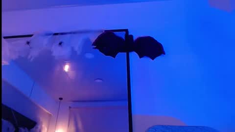 Cloe Stron online show from October 18, 2025, 3:24 pm