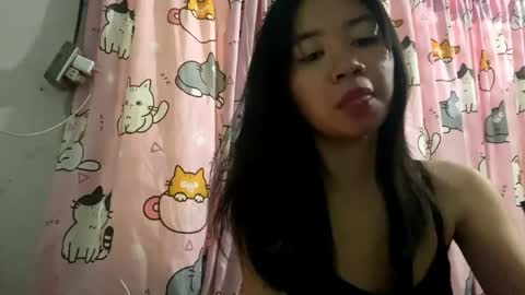 Snapshot of clorahosfeld chatting on May 14, 2026, 8:43 am Mikki online show from May 14, 2026, 8:43 am