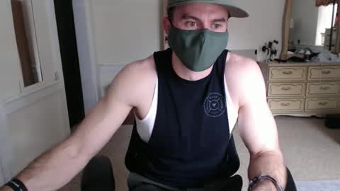 Snapshot of cloud900x chatting on February 20, 2026, 7:36 pm Cloud online show from February 20, 2026, 7:36 pm