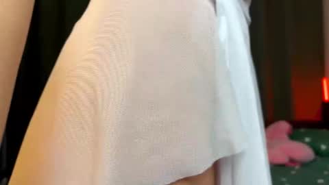 Snapshot of cloud_on_you chatting on October 25, 2025, 4:13 pm Jenny online show from October 25, 2025, 4:13 pm